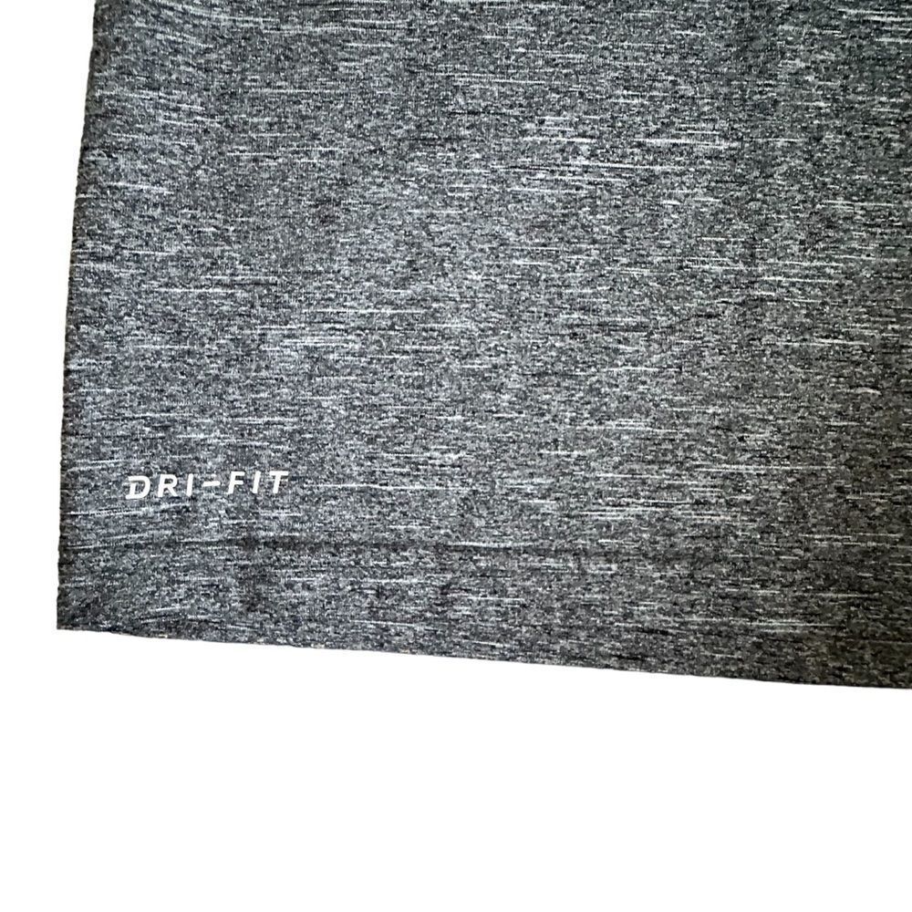 Nike ~ men’s grey Dri-FIT UPF 40+ Hydroguard Swim Tee ~ size Medium - Picture 5 of 7